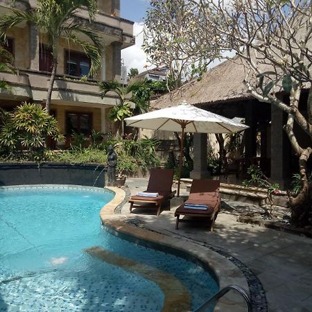 Ellies Hotel Nusa Dua  Exterior foto
