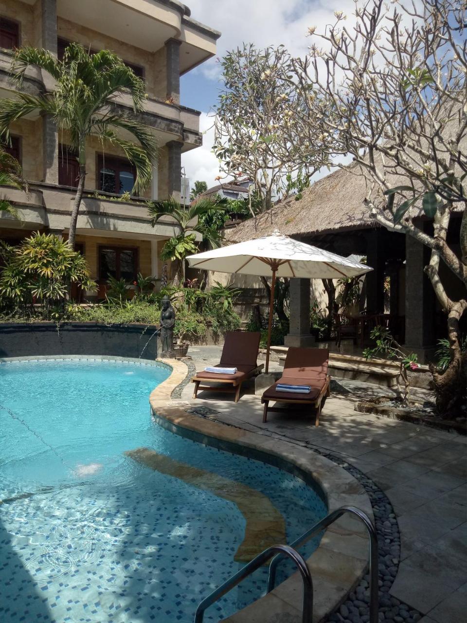 Ellies Hotel Nusa Dua  Exterior foto
