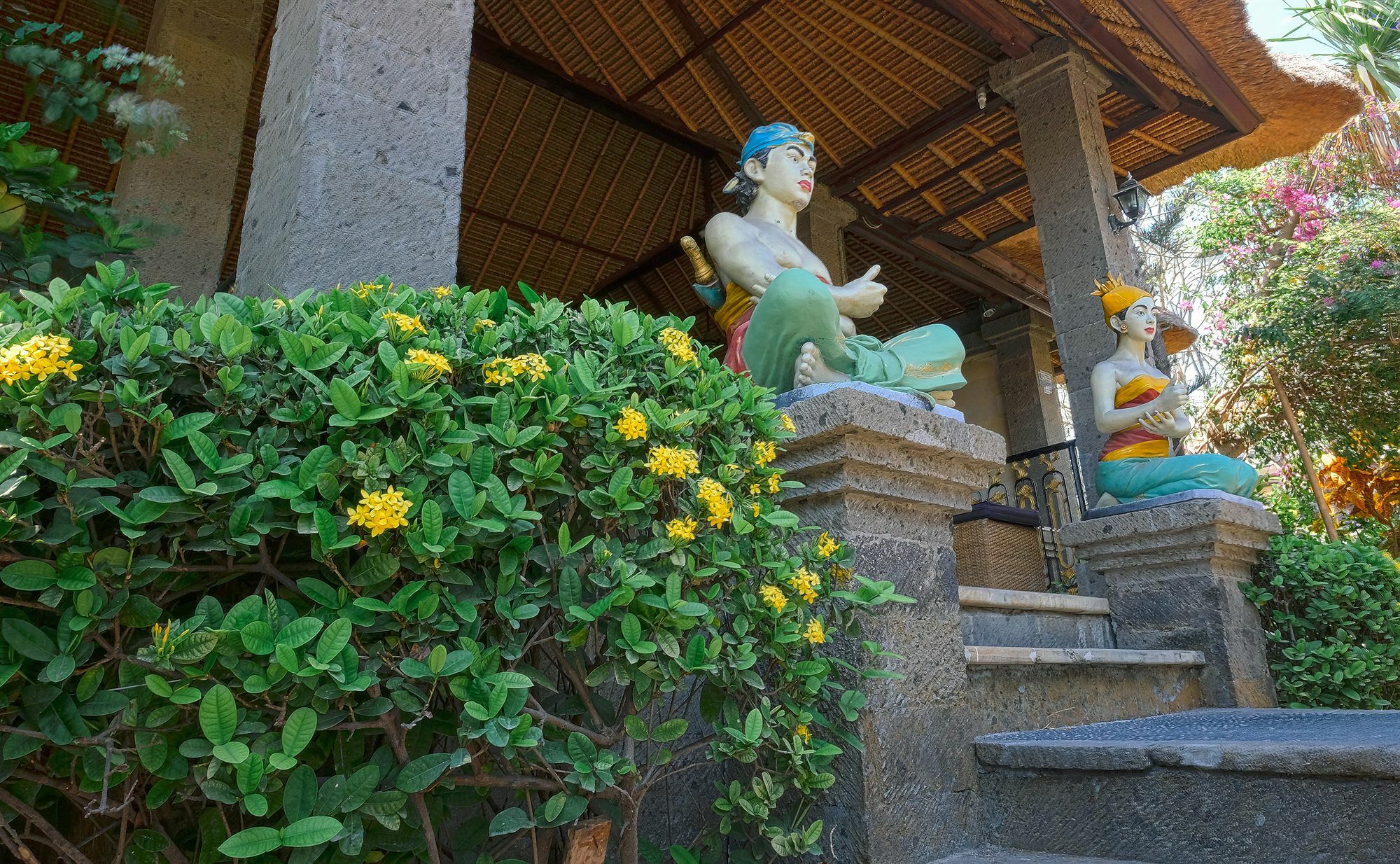 Ellies Hotel Nusa Dua  Exterior foto